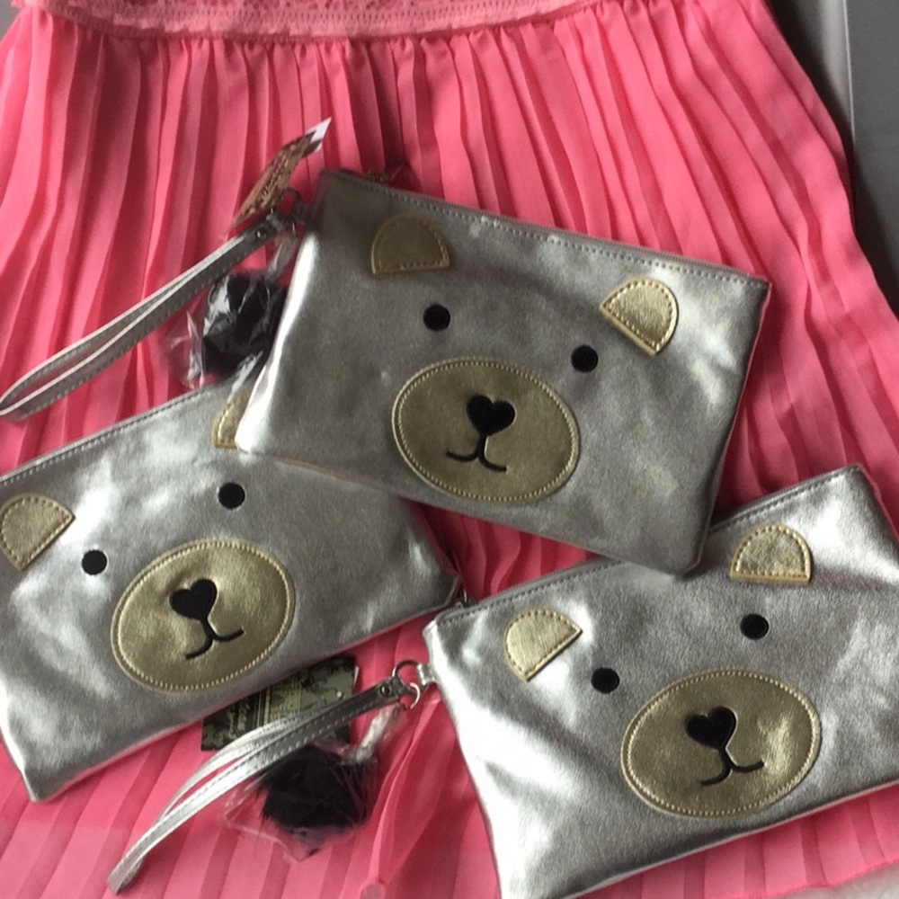 NEW Metallic Silver 3D Teddy Bear Wristlet Pouch Purse